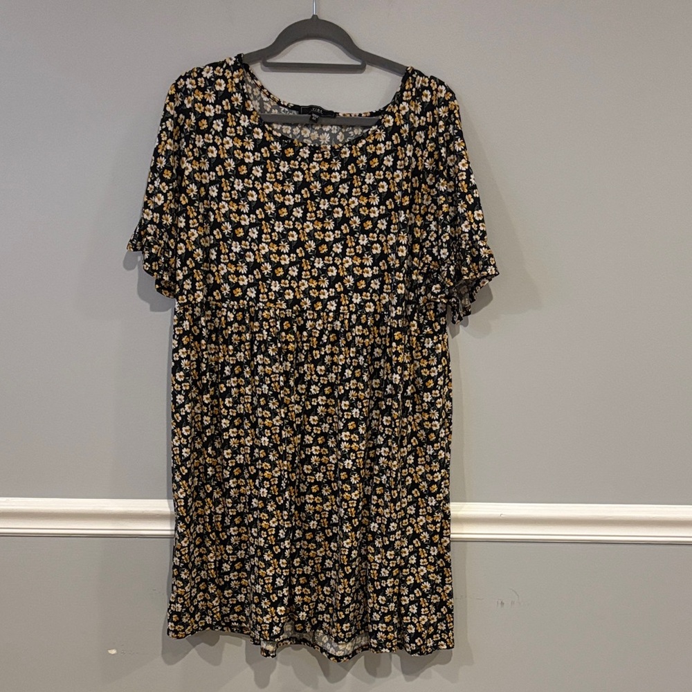 Vibe Black and Gold Floral Dress
